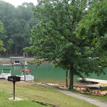 Carolina Landing Camping Resort Two-Bedroom Cabin 1 Fair Play Exterior foto